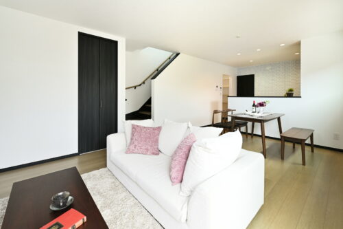 人気の対面キッチンです。